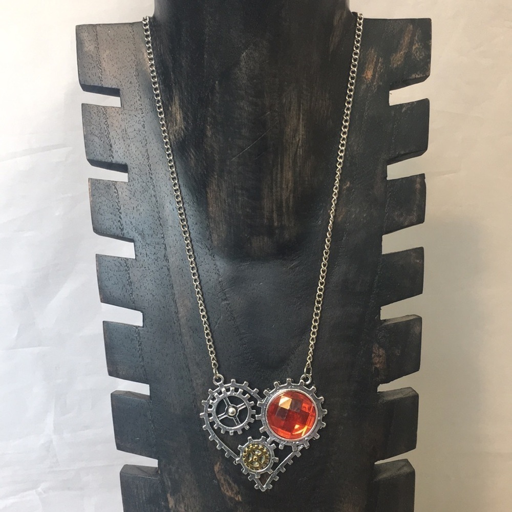 Mechanical WORKING GEAR HEART‎ NECKLACE